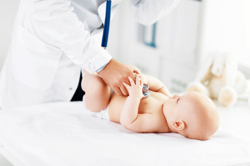 Questions to Ask a Pediatrician + Tips for Choosing a Pediatrician for Your Newborn